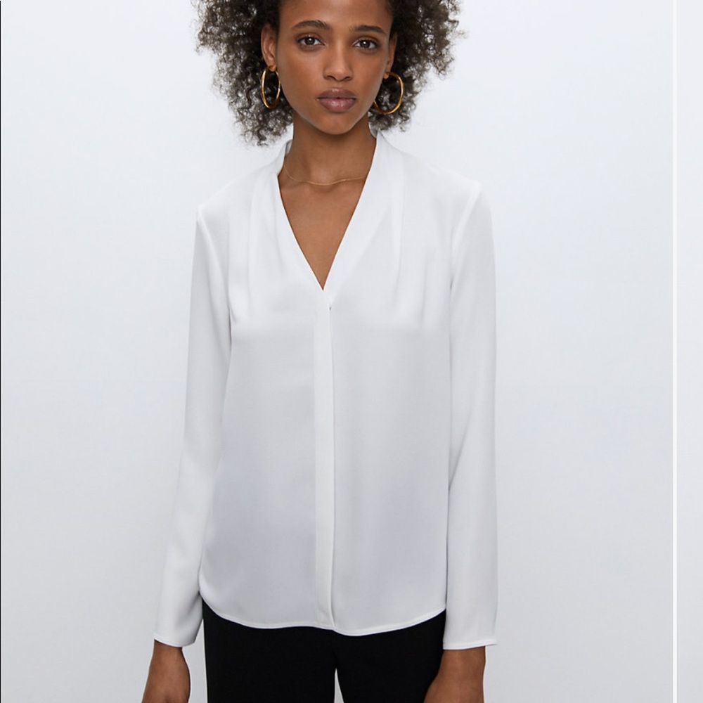Aritzia Babaton Power Blouse